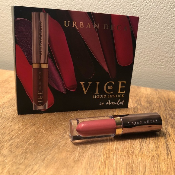 Urban Decay Vice Liquid Lipstick in Amulet - Picture 2 of 3